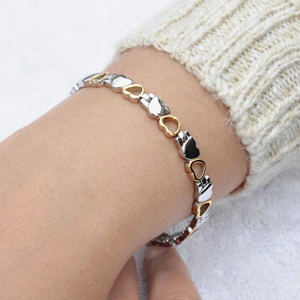 Bracelet Calmeya, finition doré et argenté, bijou porté